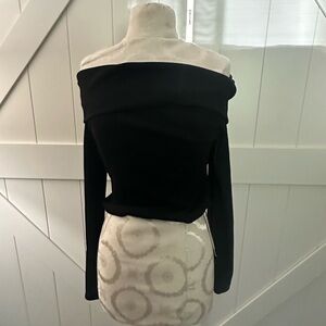 Black long sleeve off the shoulder shirt brand new with tags/medium